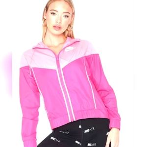 nike windbreaker pink medium